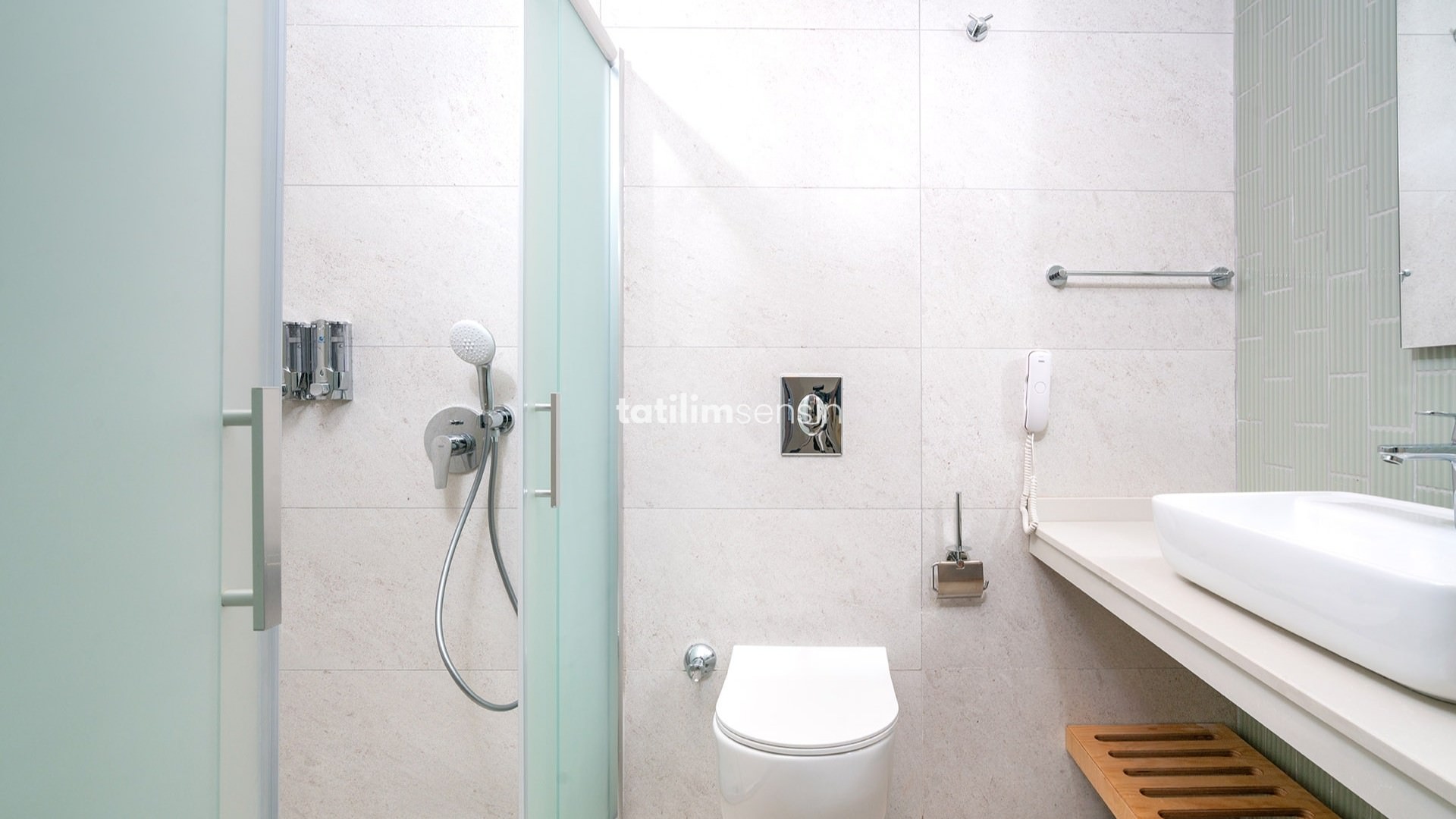 Sun Heaven Queen Hotel - 14