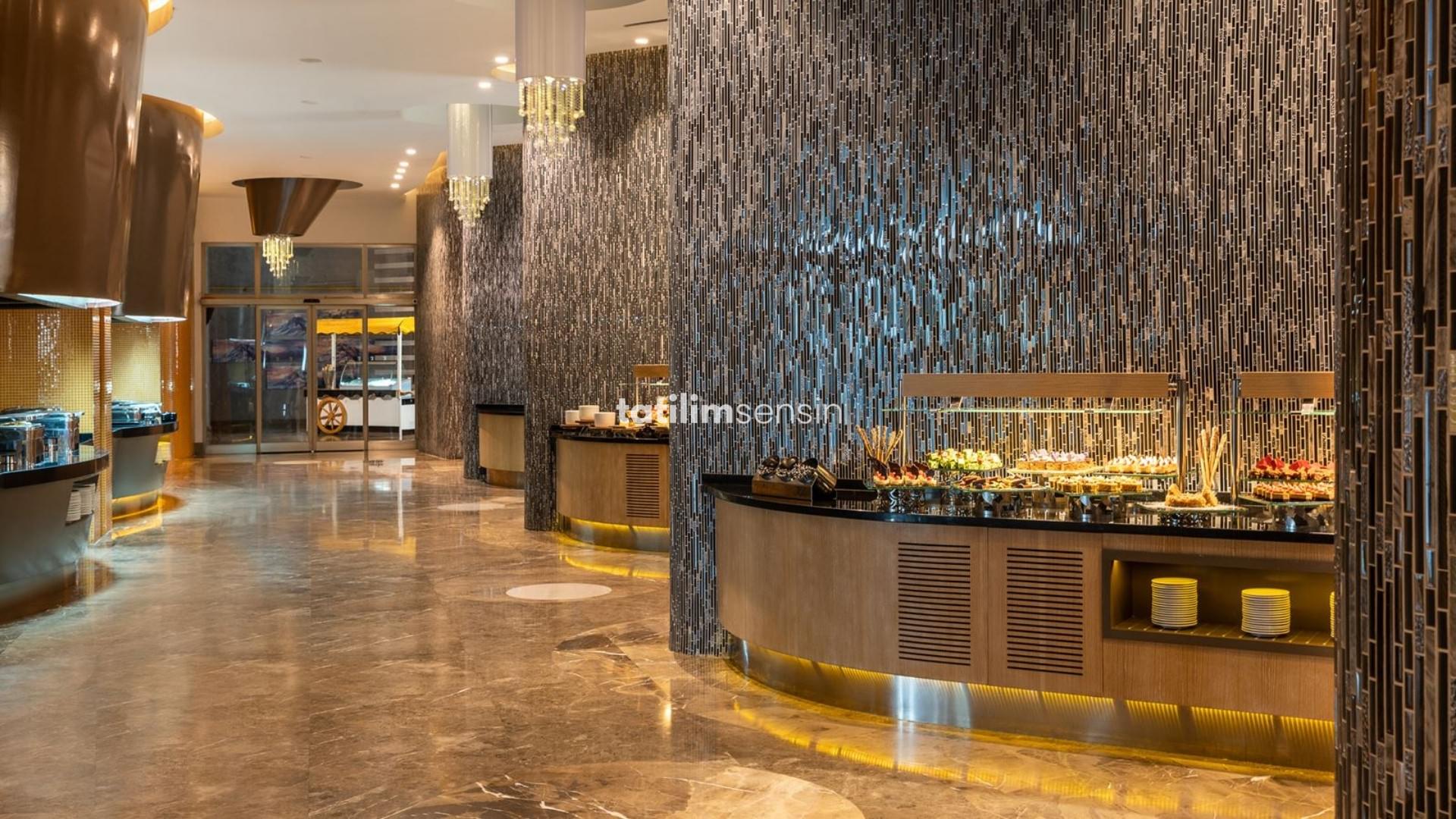 Elexus Hotel Resort Casino - 13