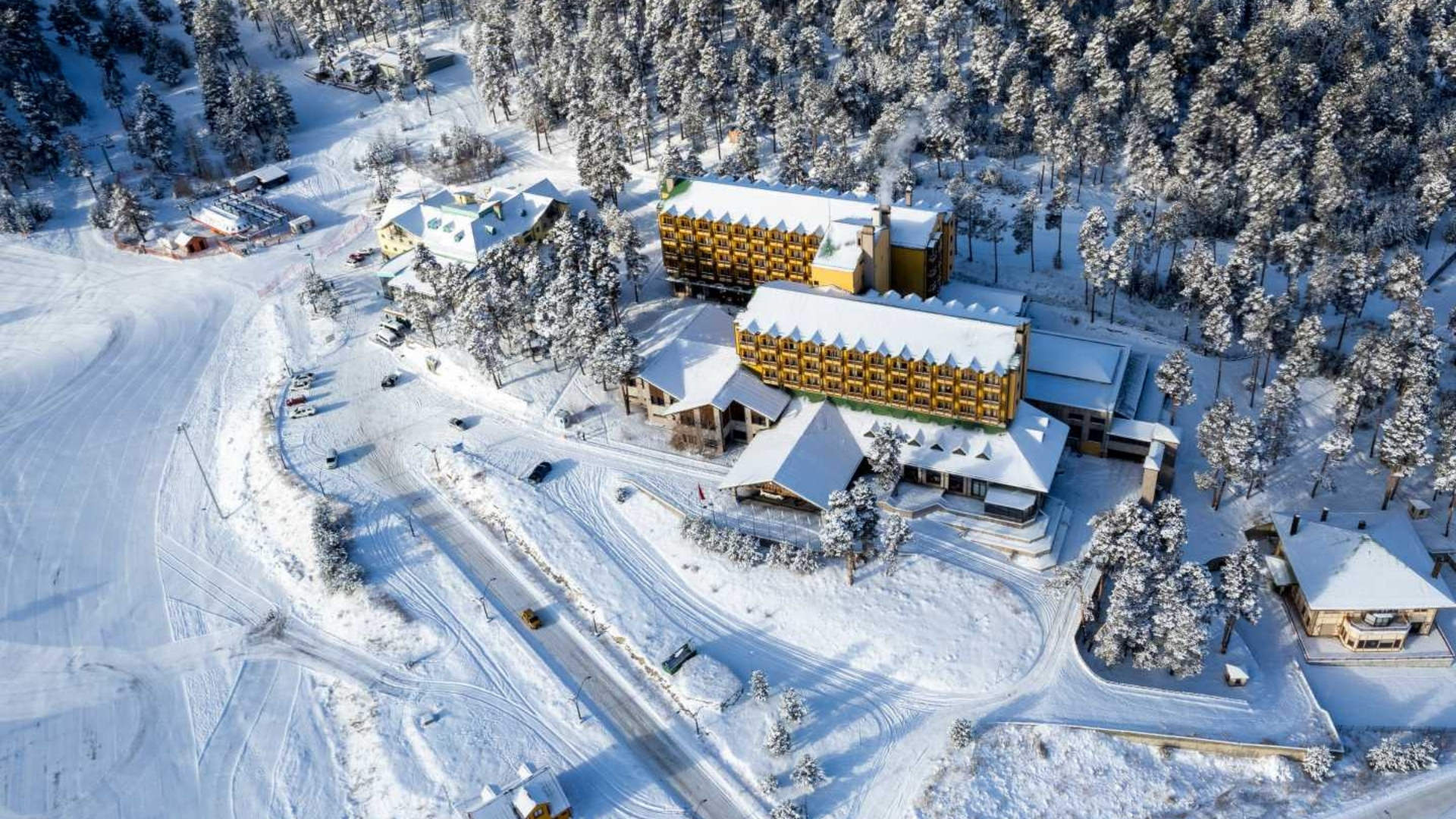 Duja Chalet Ski Center - 1