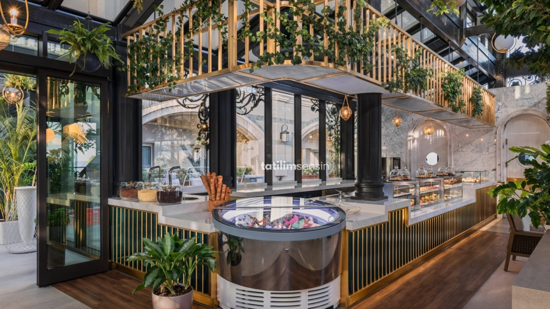 Merit Royal Premium Hotel - 12