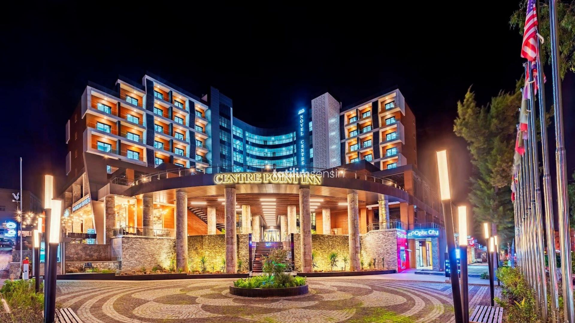 Novel Centre Point Hotel - 1