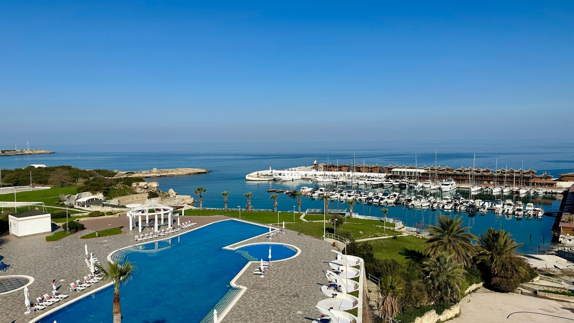 Jasmine Court Hotel - 5