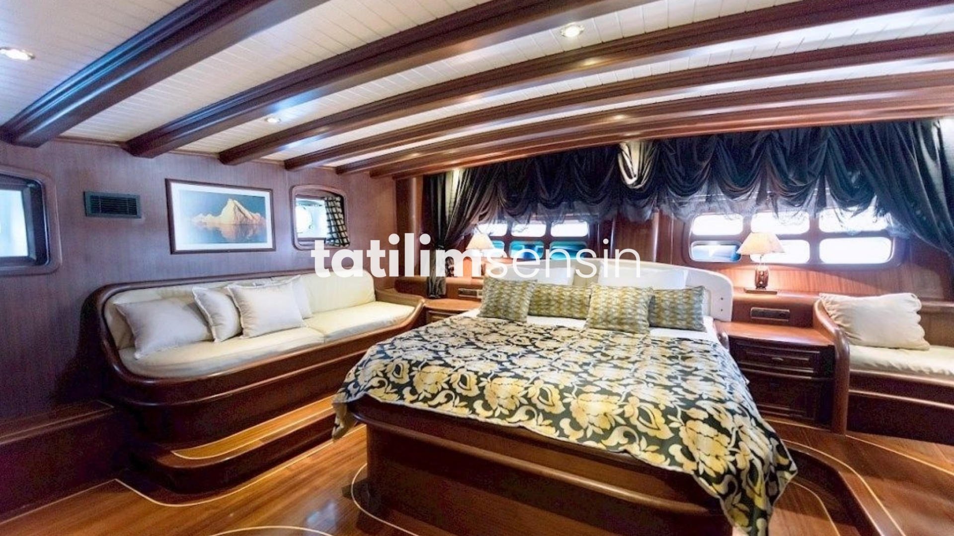 Lady Christa Gulet - 9