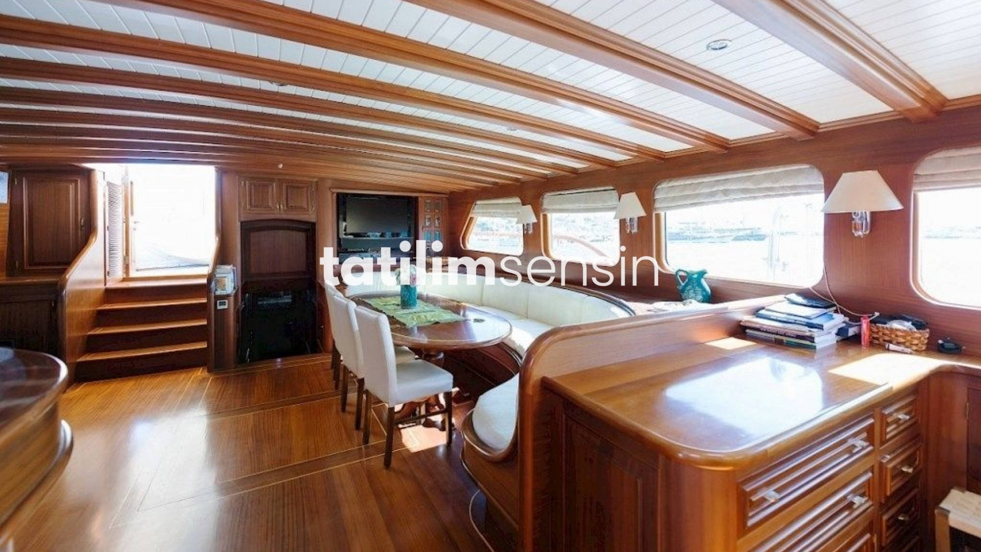 Lady Christa Gulet - 5