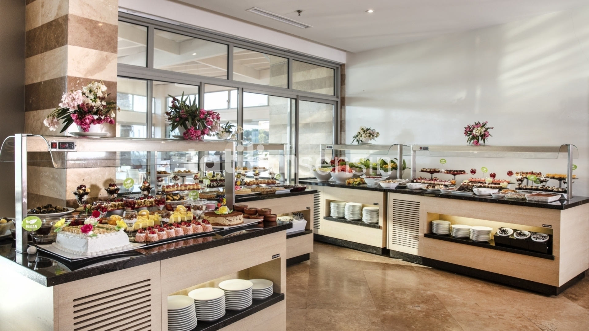 Charisma De Luxe Hotel - 10