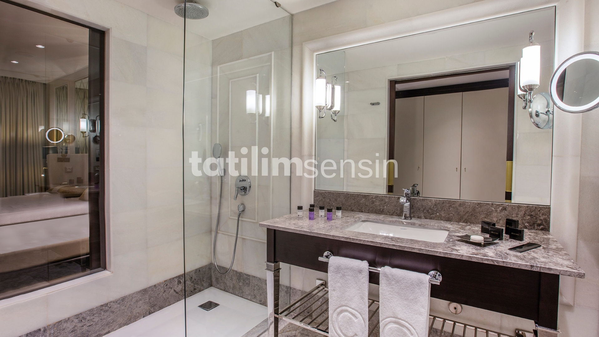 Charisma De Luxe Hotel - 16