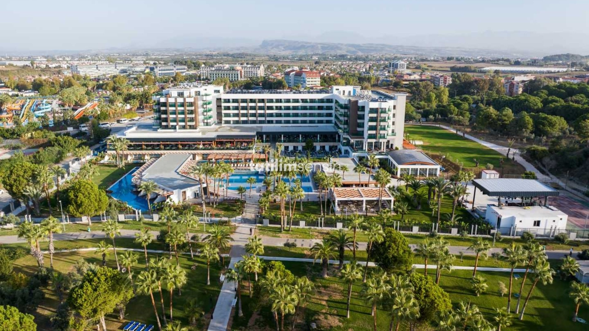 Süral Saray Hotel +16 - 2