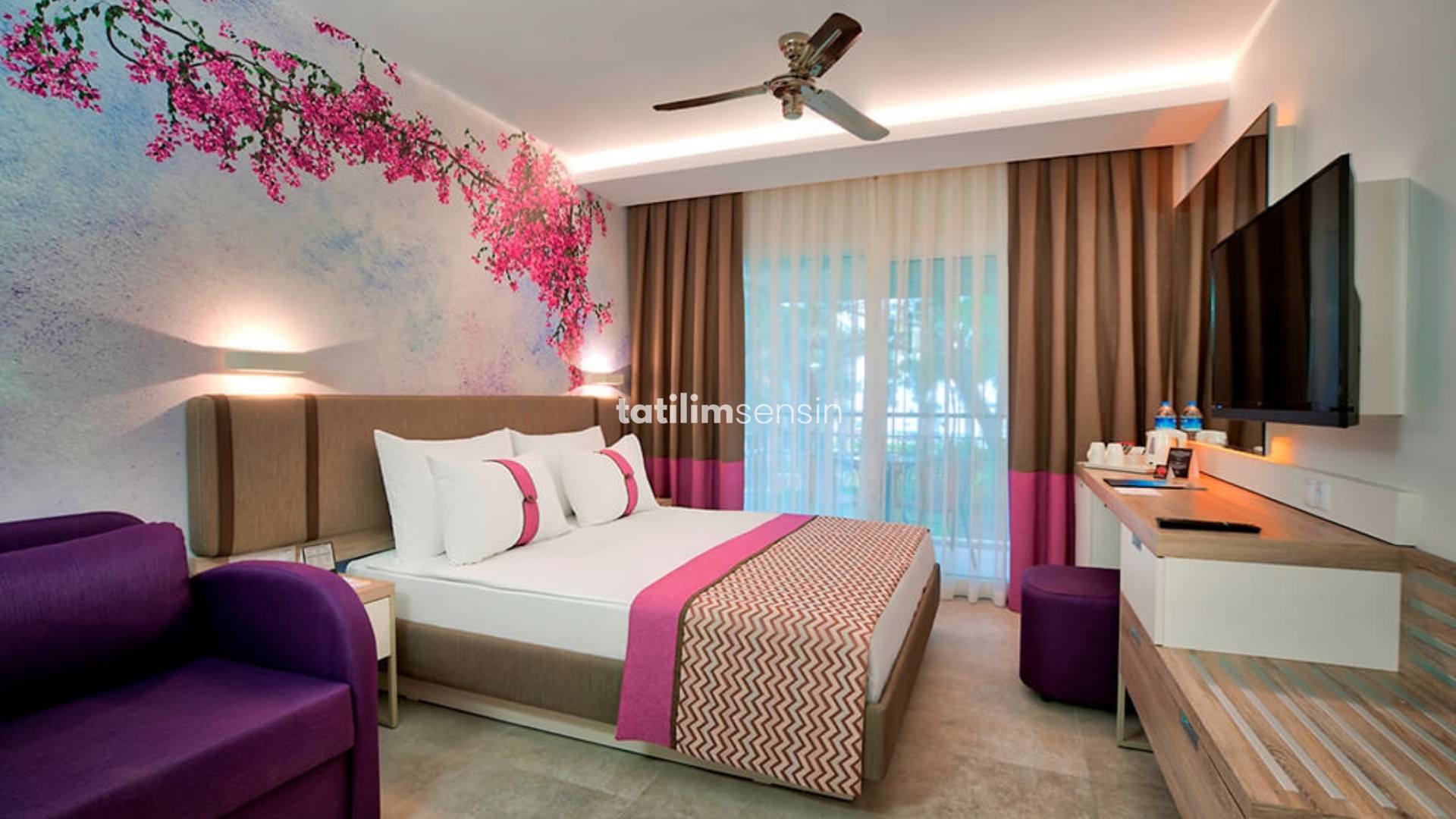 Pirate's Beach Club - 12