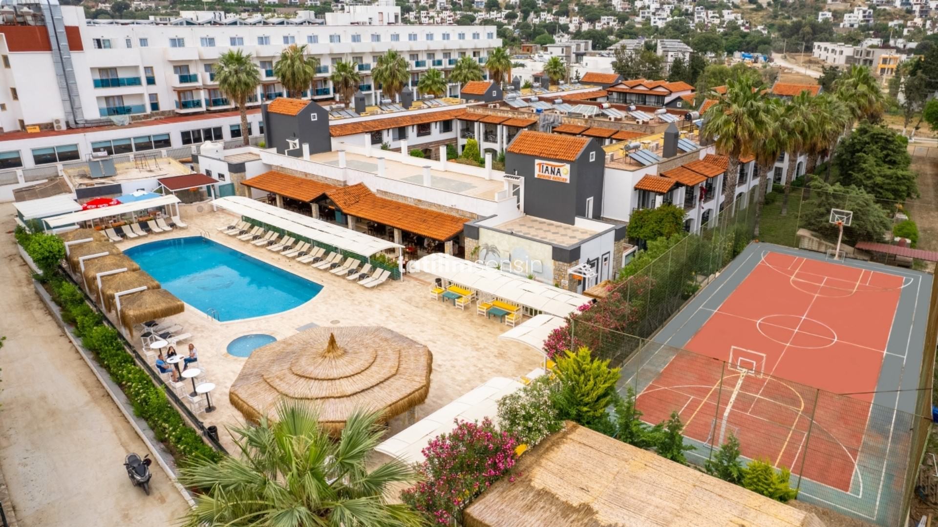 Tiana Beach Resort - 4