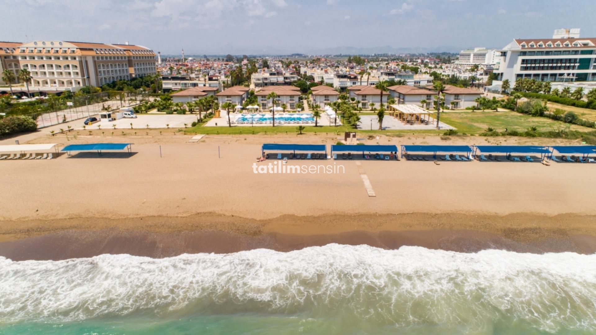 Crystal Boutique Beach Resort - 4