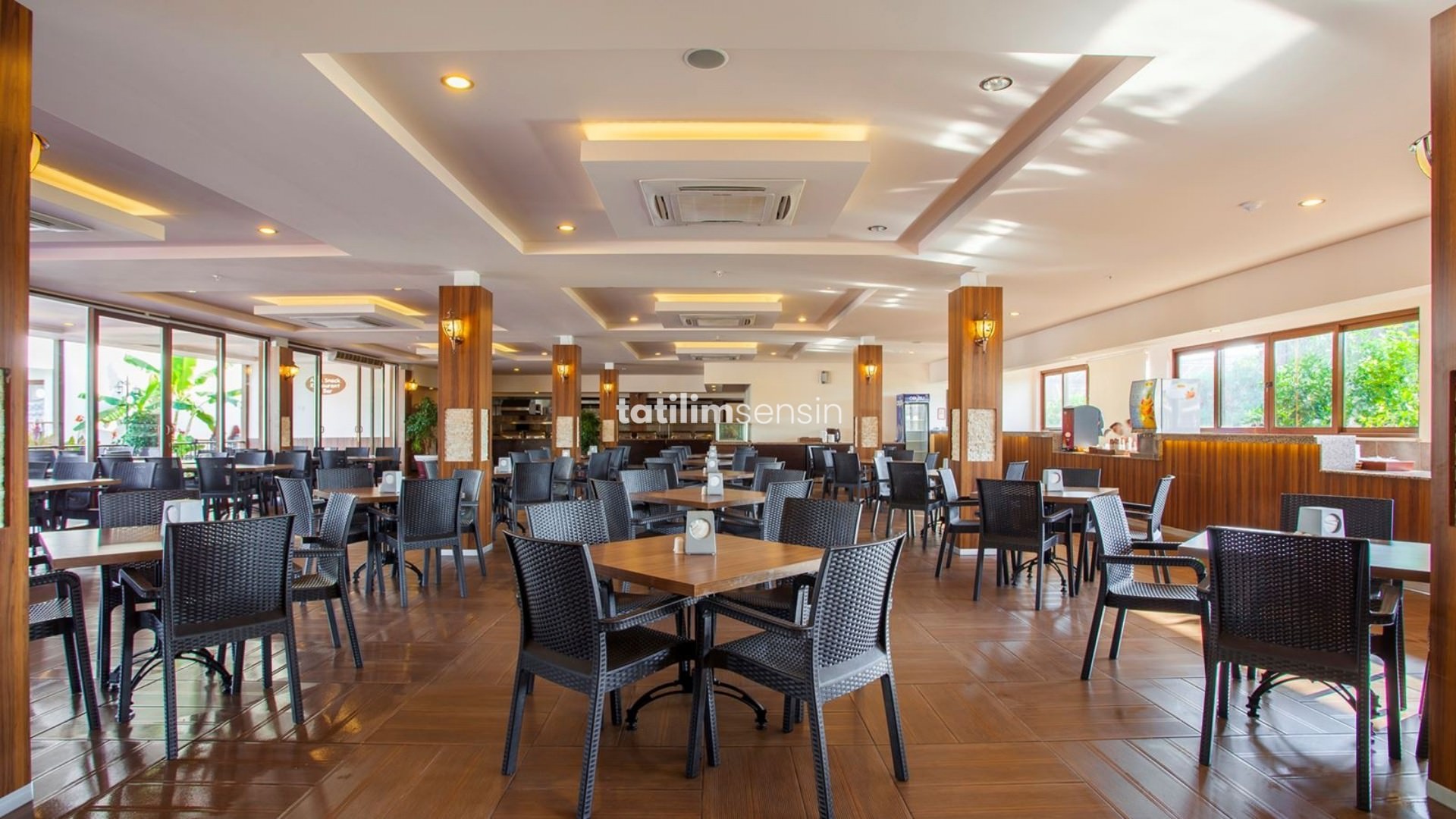 Club Hotel Turan Prince World - 11