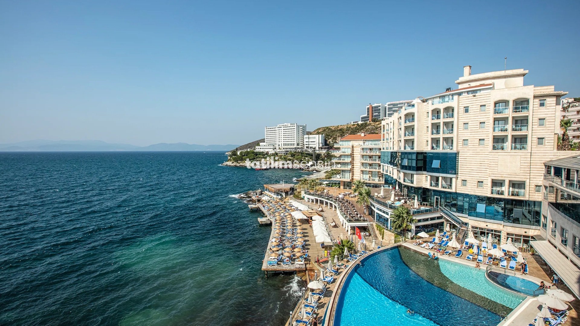 Charisma De Luxe Hotel - 4