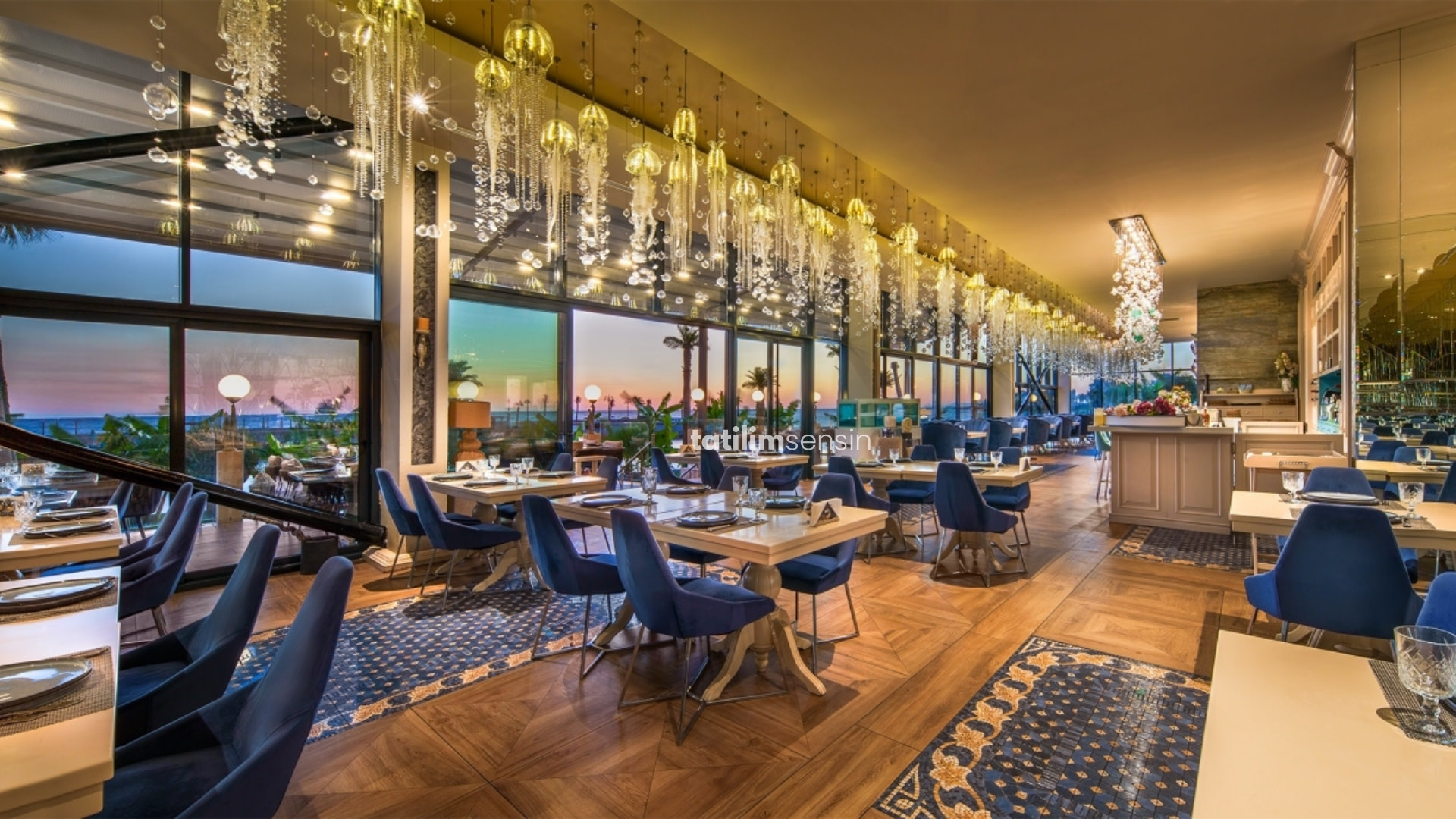 Les Ambassadeurs Hotel - 18