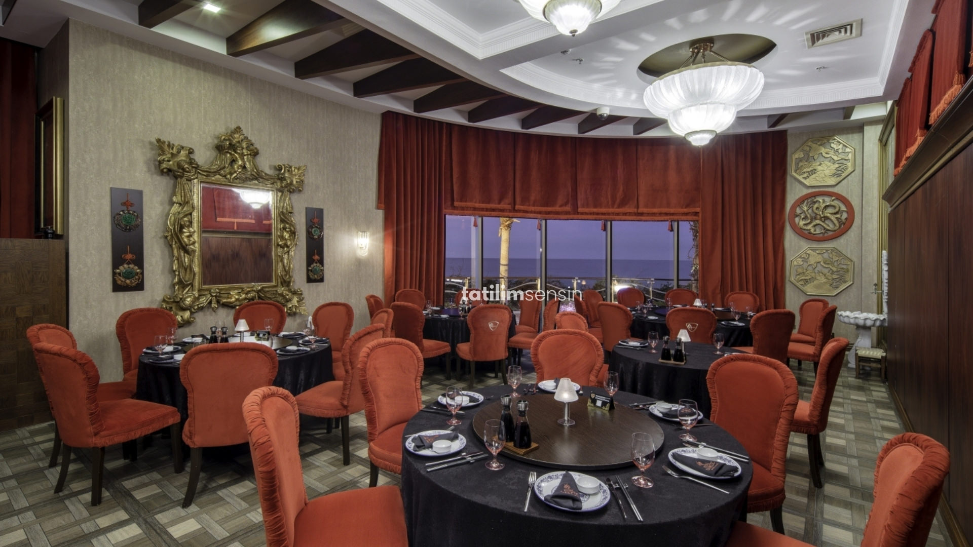 Merit Royal Premium Hotel - 10