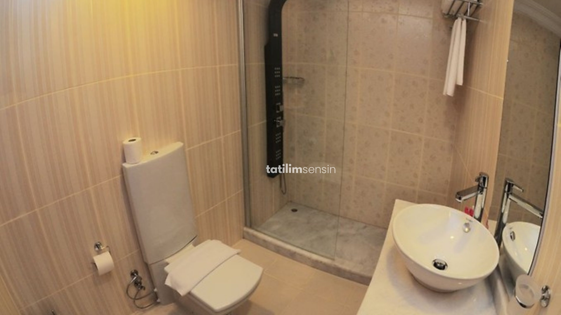 Oscar Resort Hotel - 11