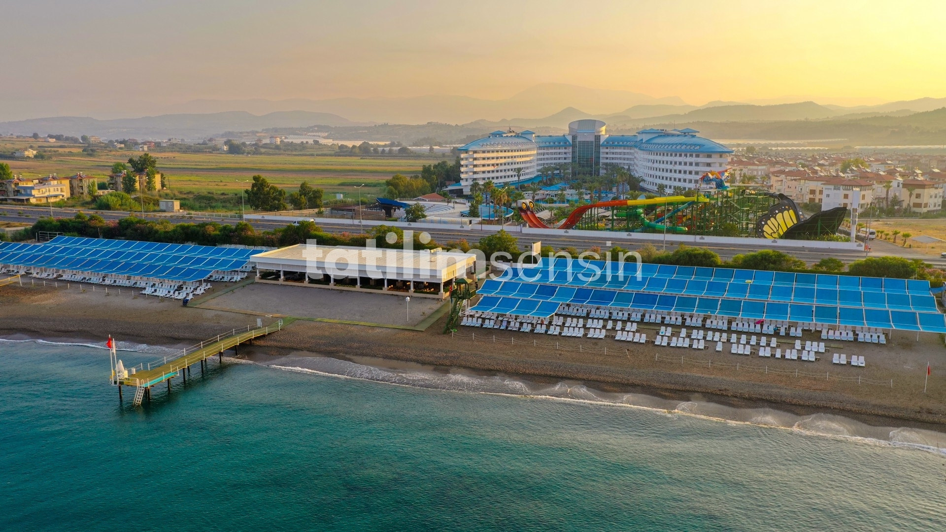 Crystal Admiral Resort Suites Spa - 7