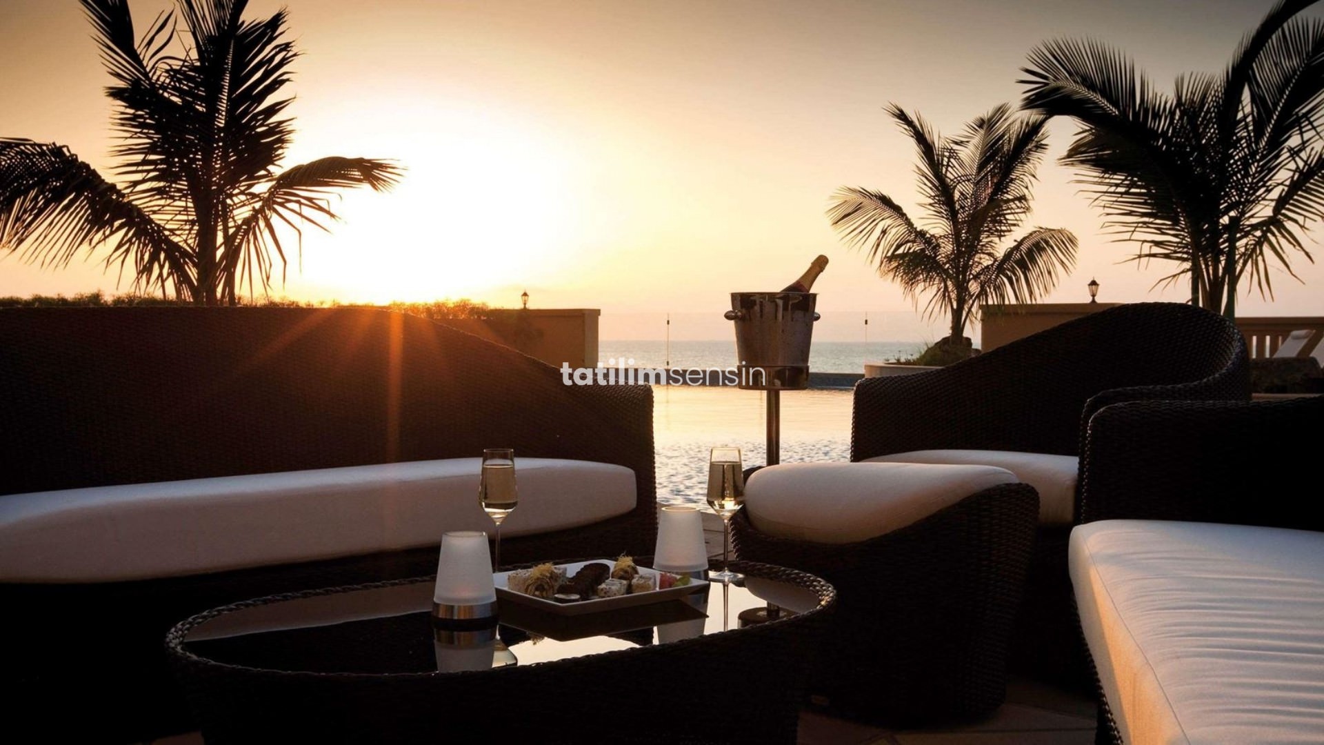 Movenpick Hotel Jumeirah Beach - 7