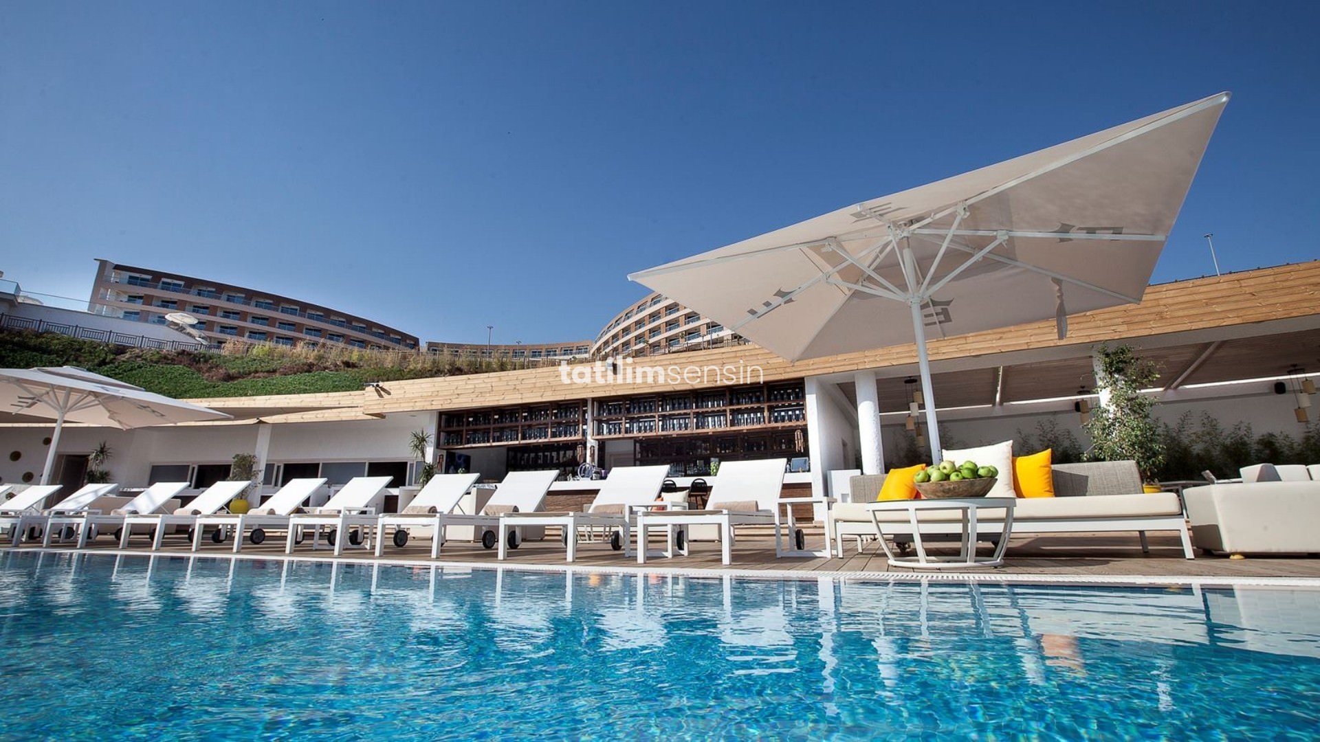 Elexus Hotel Resort Casino - 16