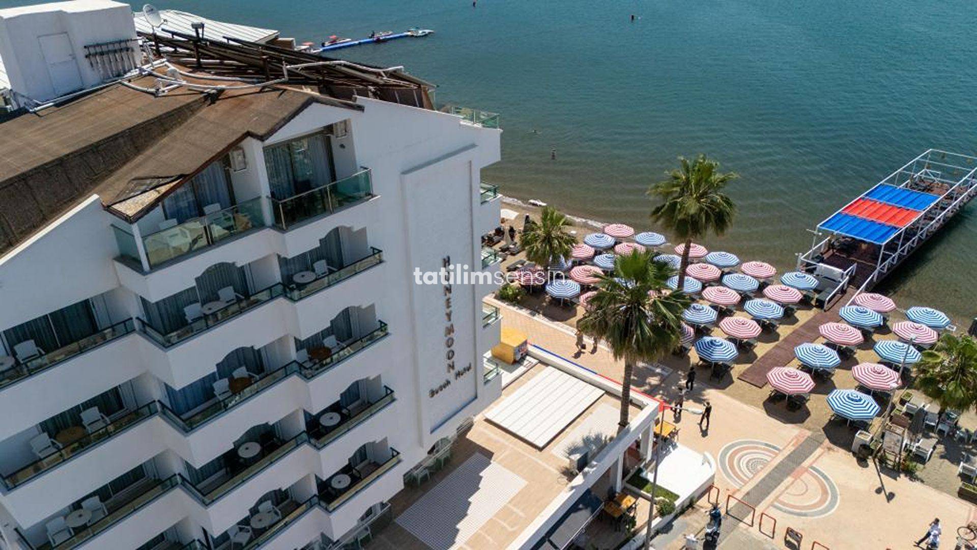 Honeymoon Beach Hotel - 2