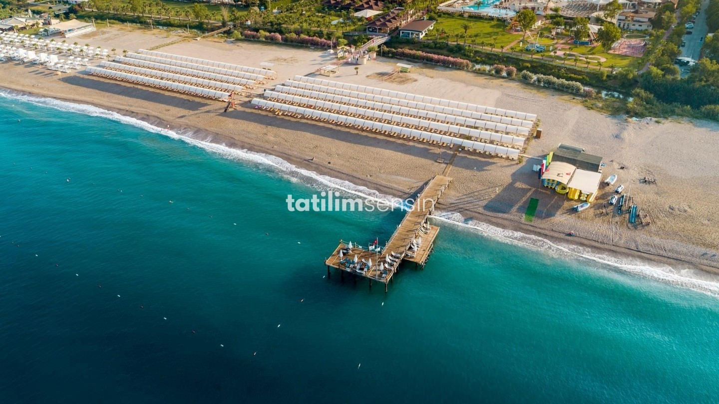 Club Hotel Turan Prince World - 4