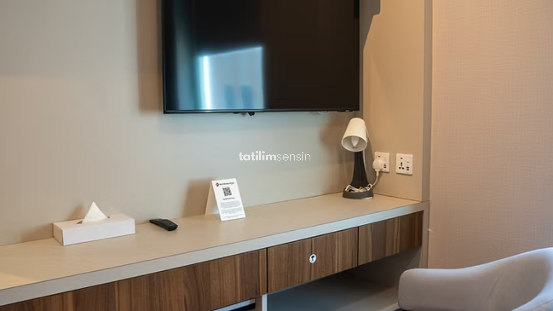 Vogo Grand Hotel Dubai - 14