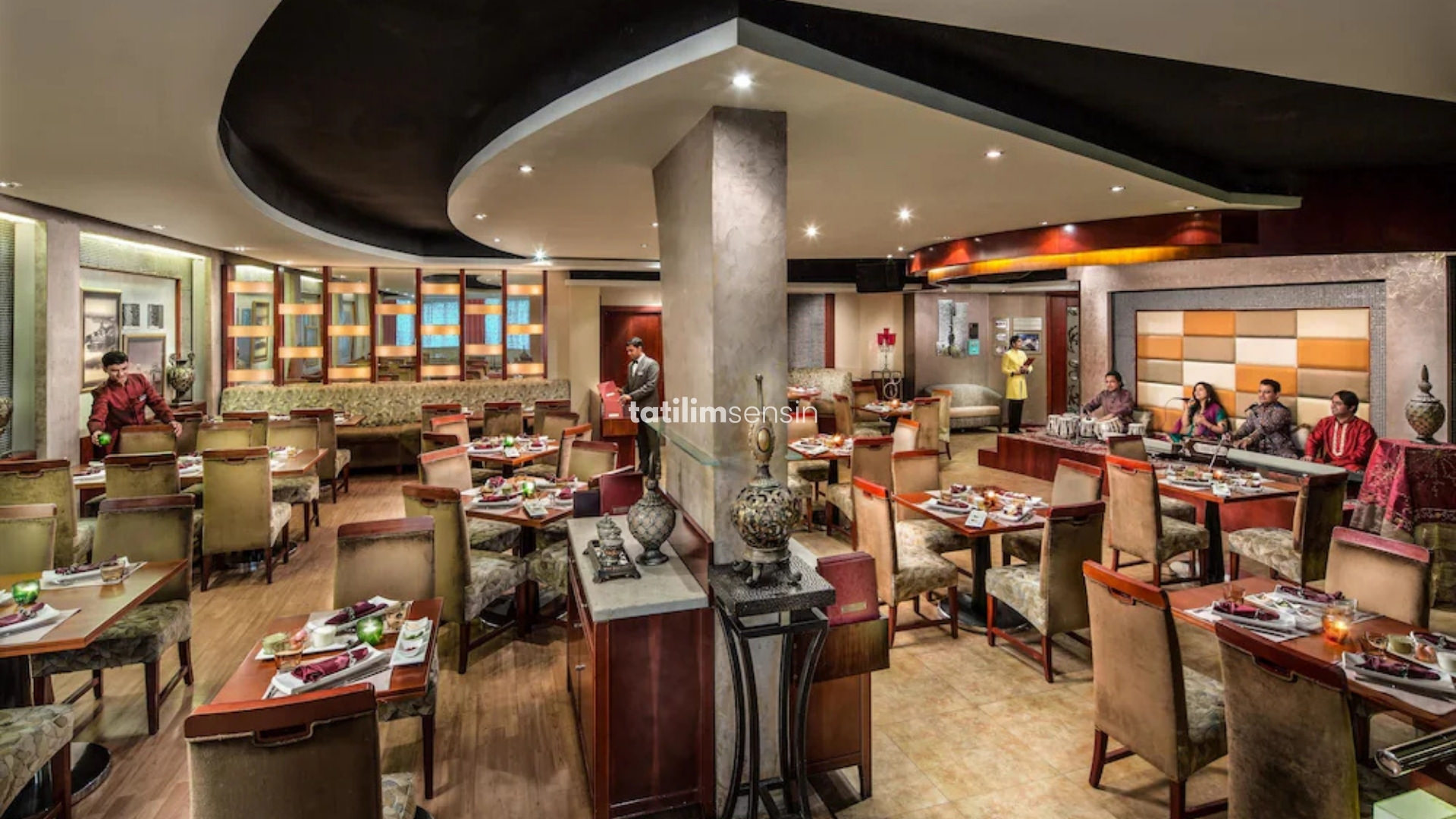 Marco Polo Hotel - 8