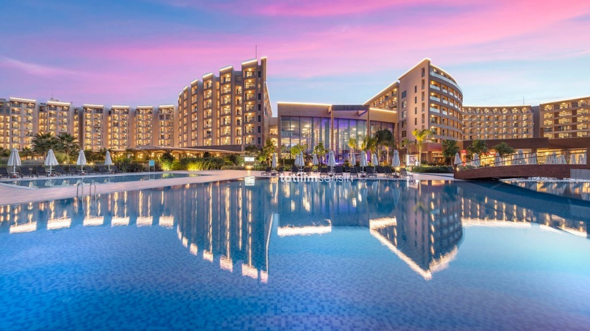 Elexus Hotel Resort Spa - 1