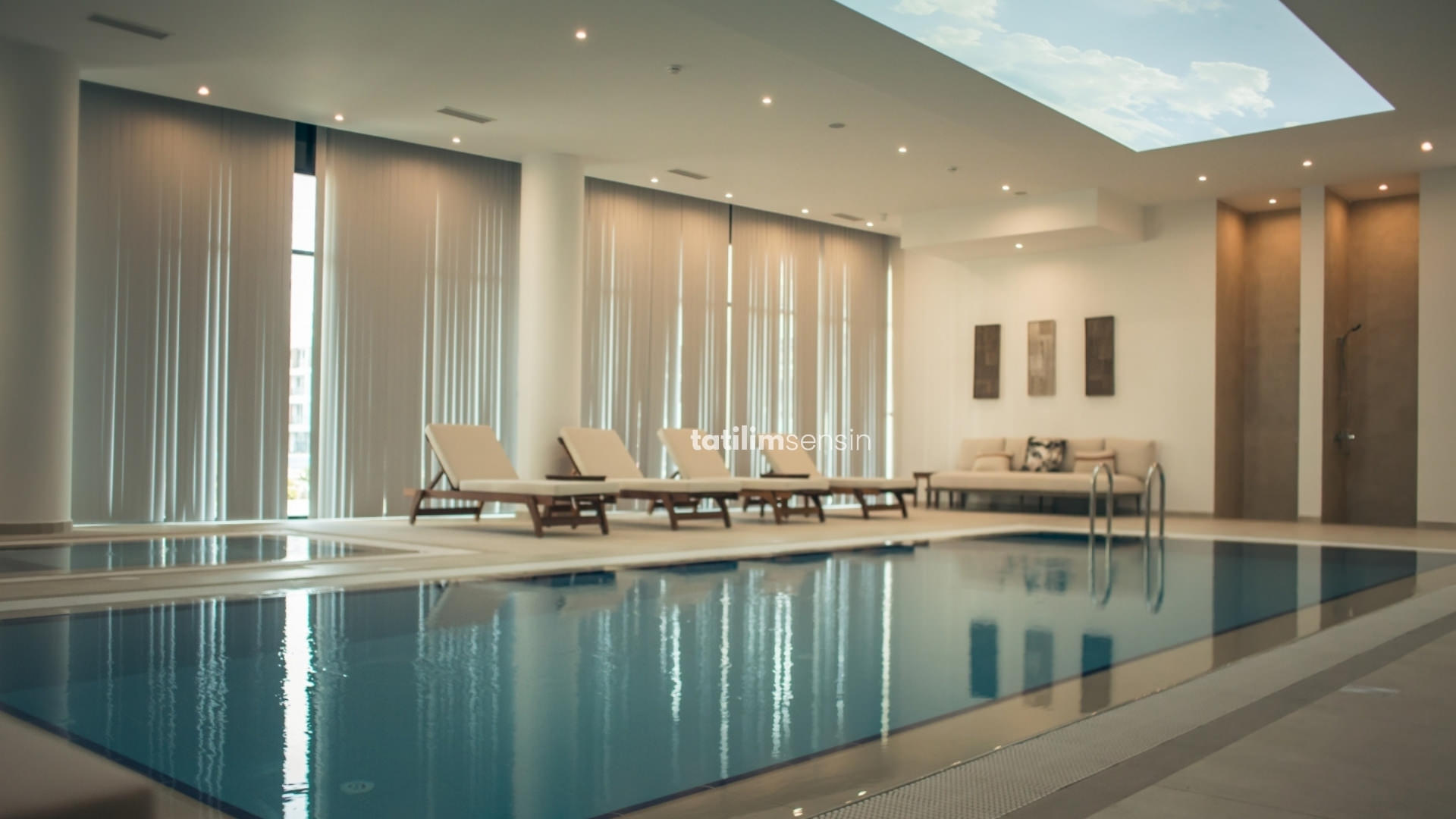 Courtyard Long Beach Holiday Resort - 7