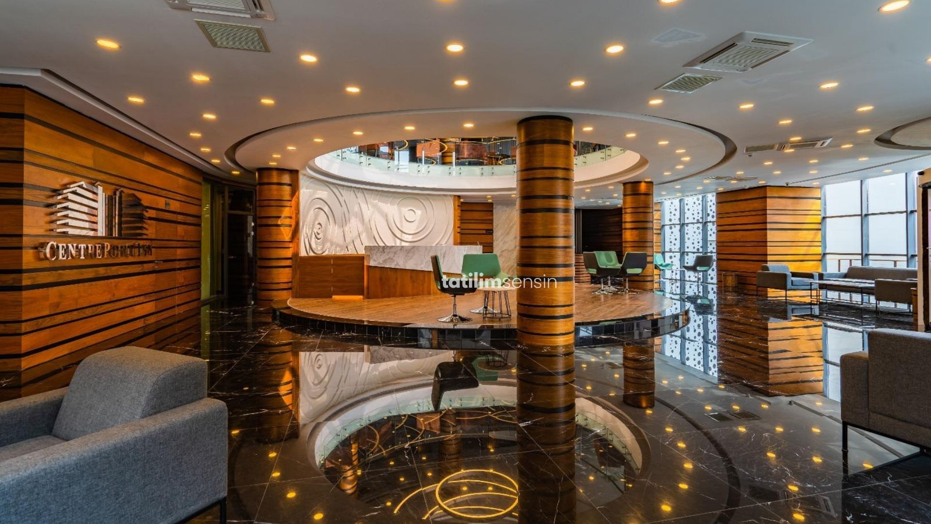 Novel Centre Point Hotel - 4