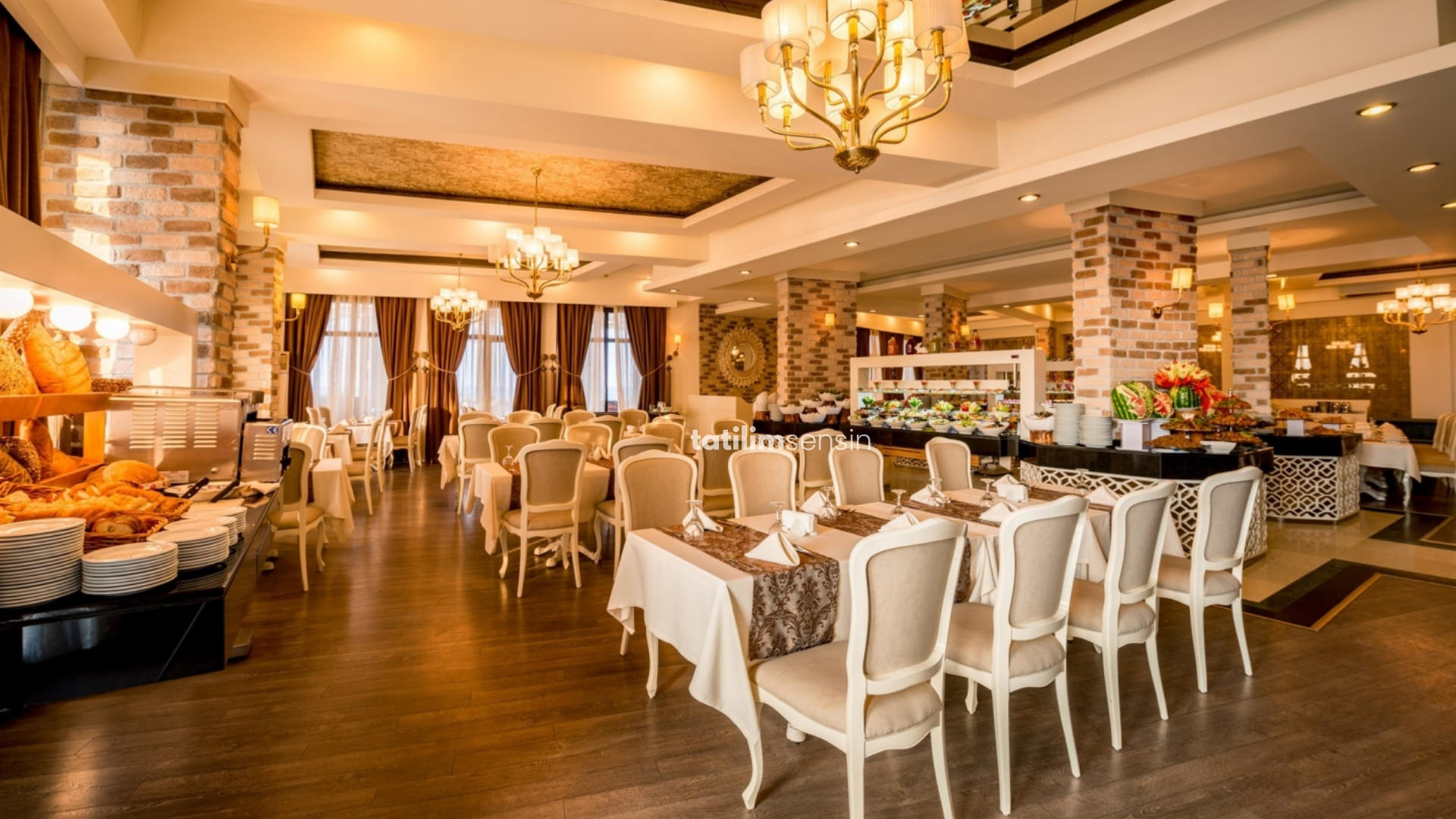 Vuni Palace Hotel - 9