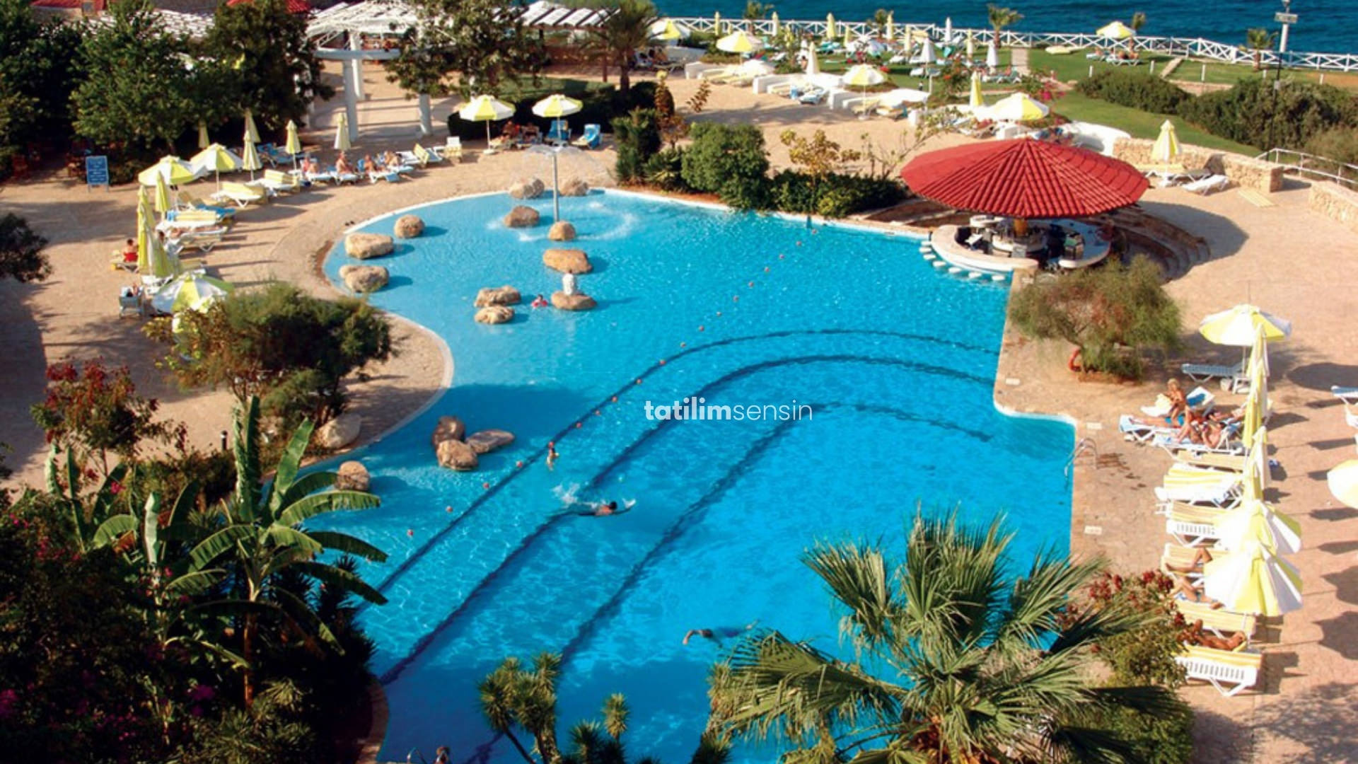 Jasmine Court Hotel - 4