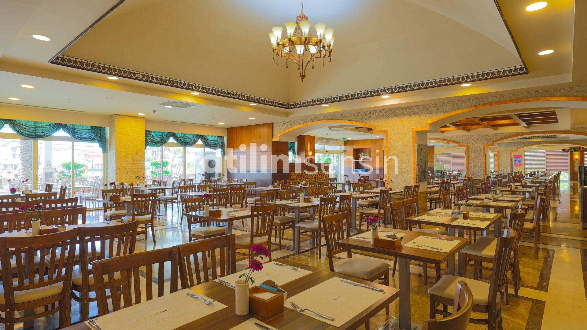 Crystal Family Resort Spa - 9