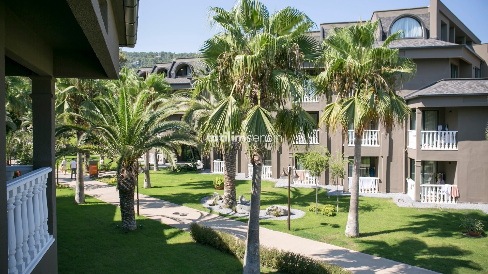 Sailors Beach Club - 9