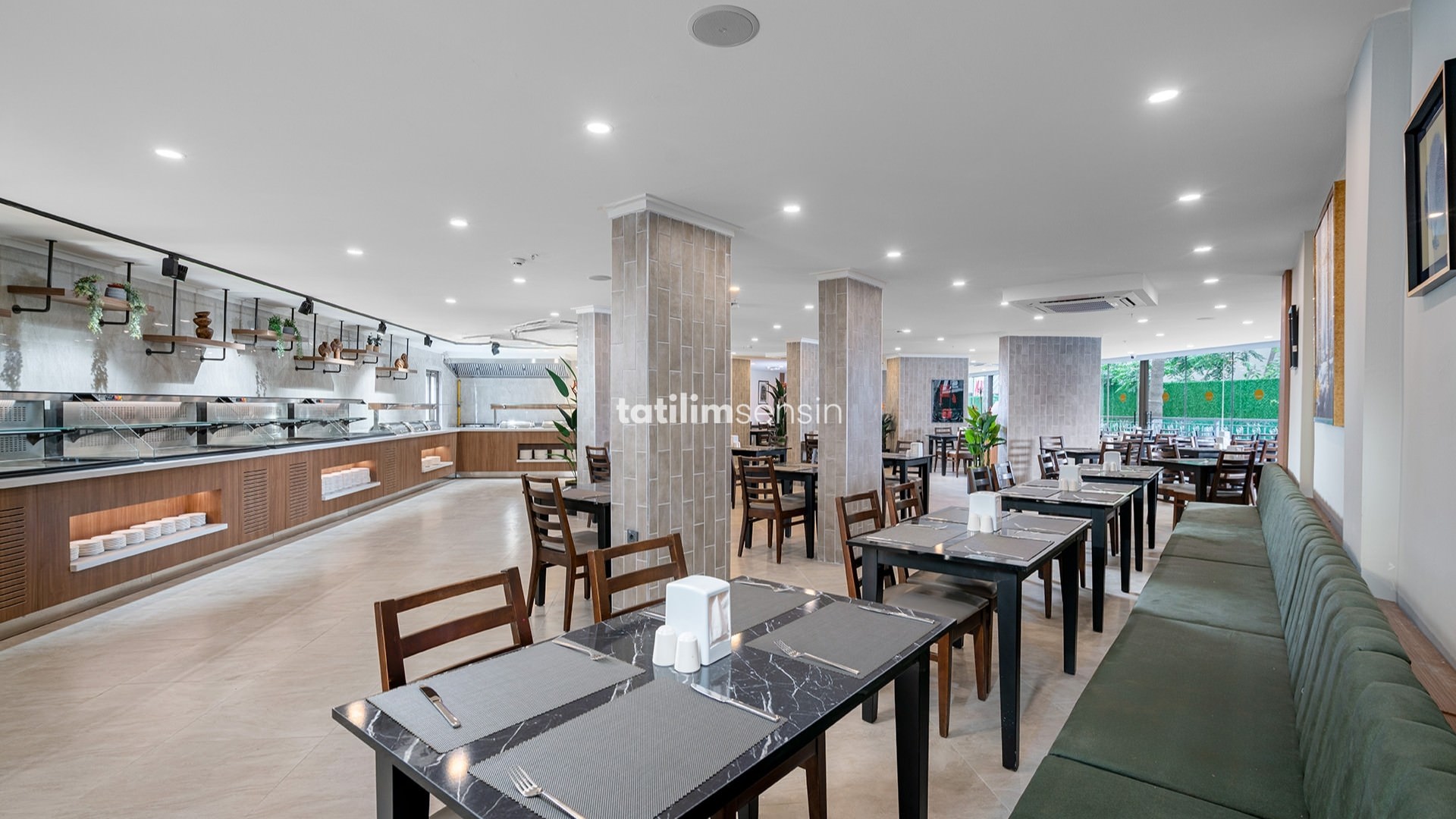 Sun Heaven Queen Hotel - 9