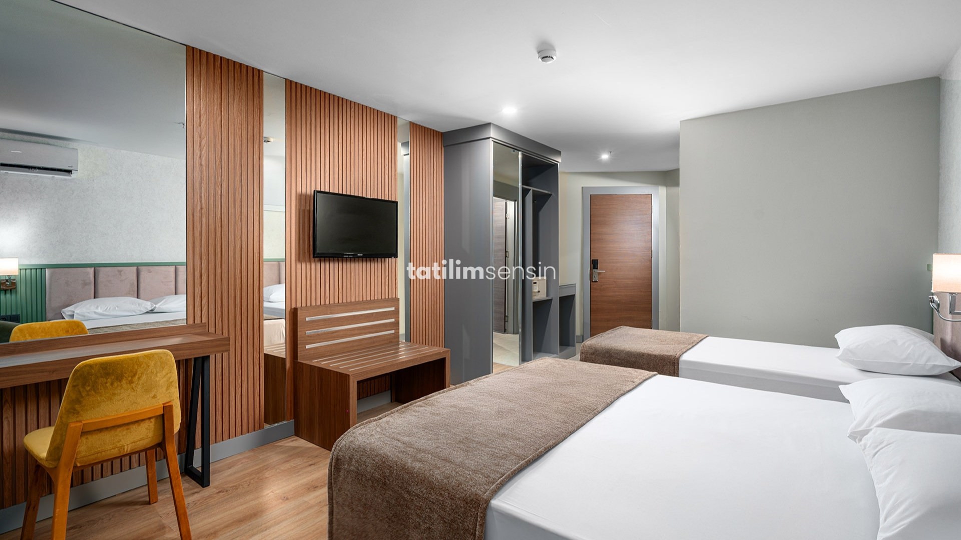 Sun Heaven Queen Hotel - 13