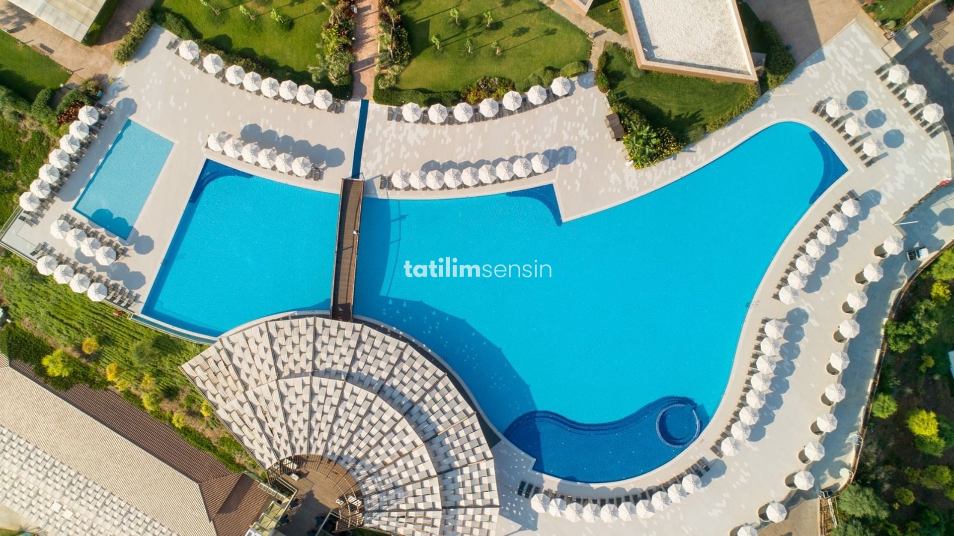 Elexus Hotel Resort Casino - 3