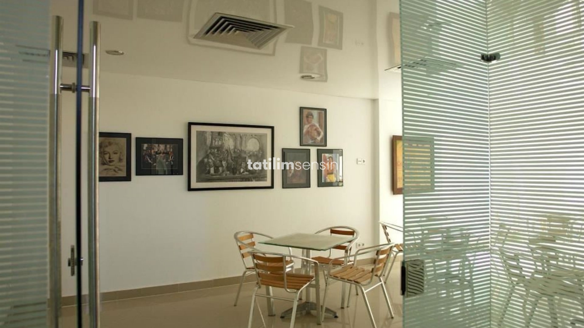 Elysees Dream Beach Hotel - 9