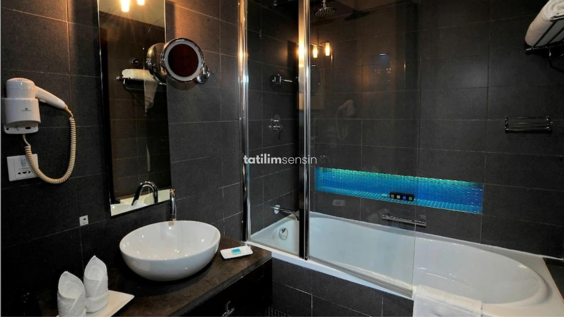 Hues Boutıque Hotel - 16