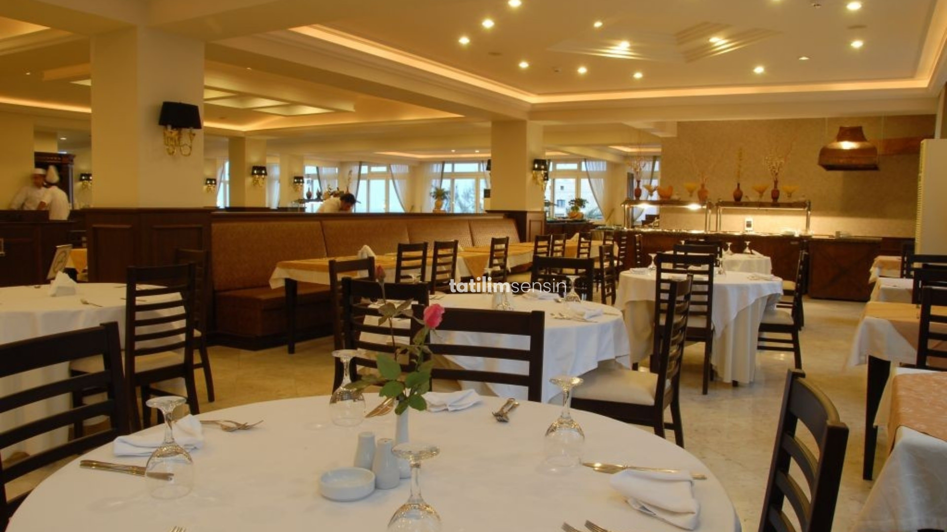 Oscar Resort Hotel - 7