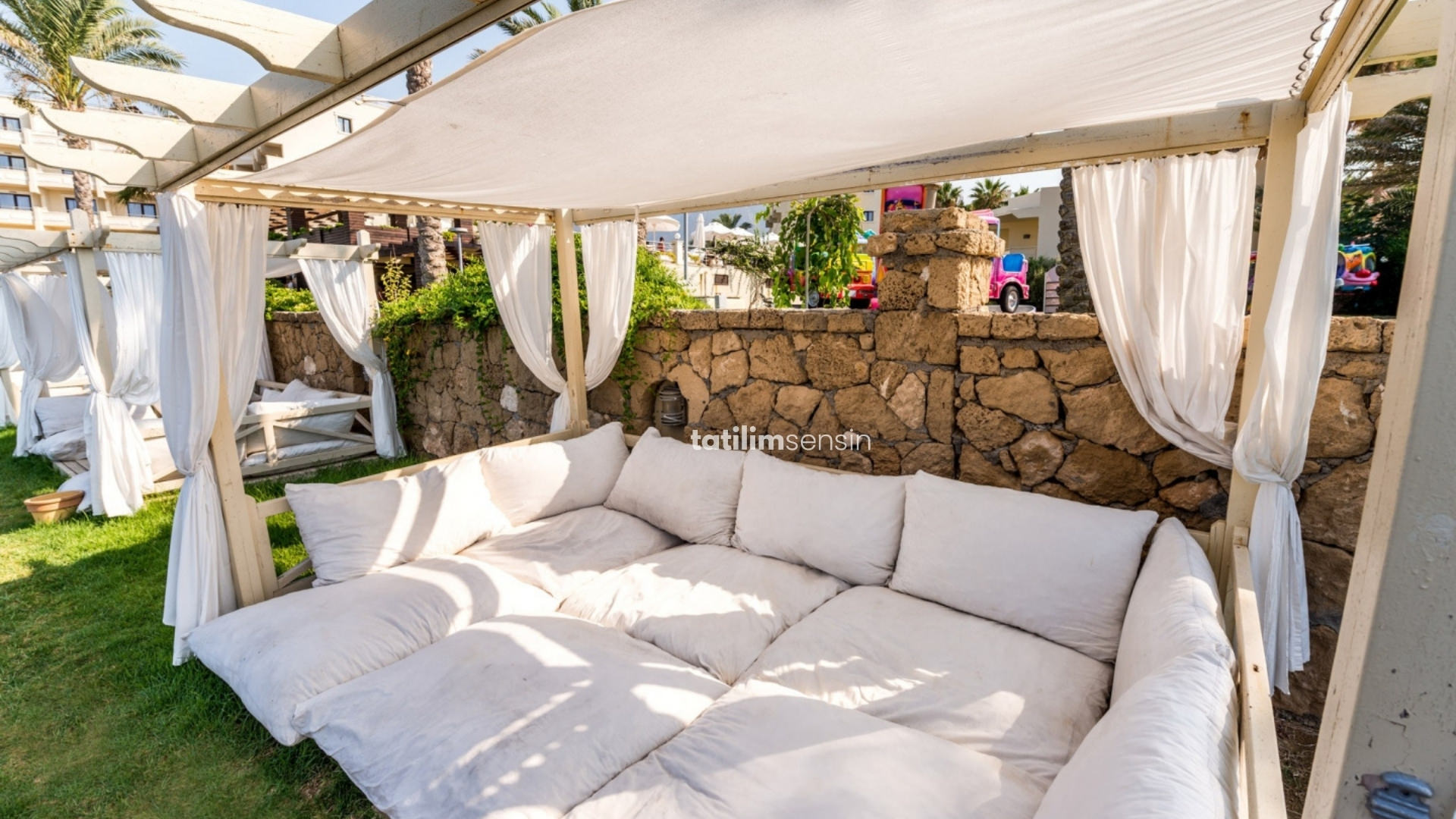 Vuni Palace Hotel - 12