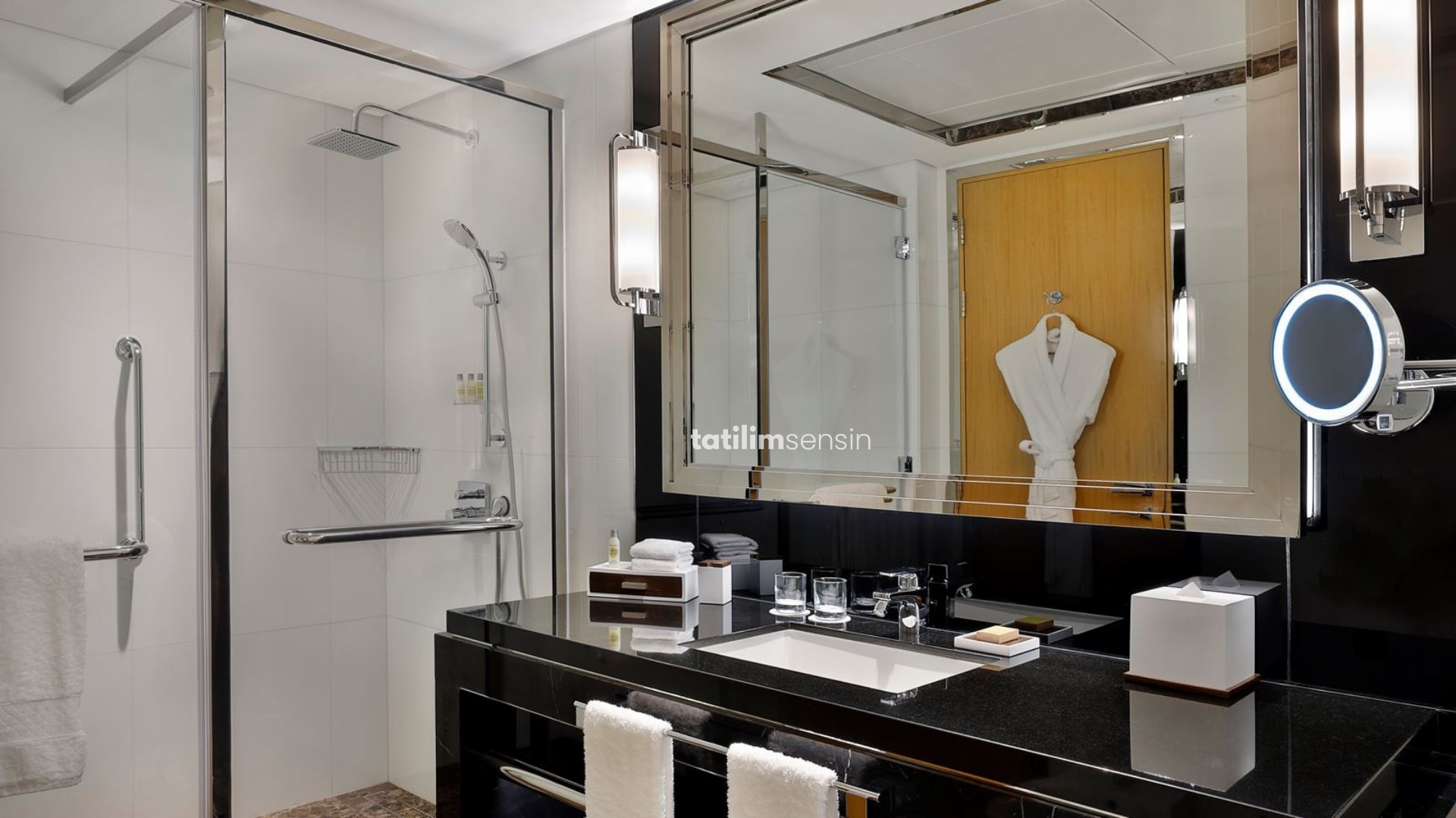 Hilton Dubai Palm Jumeirah - 20