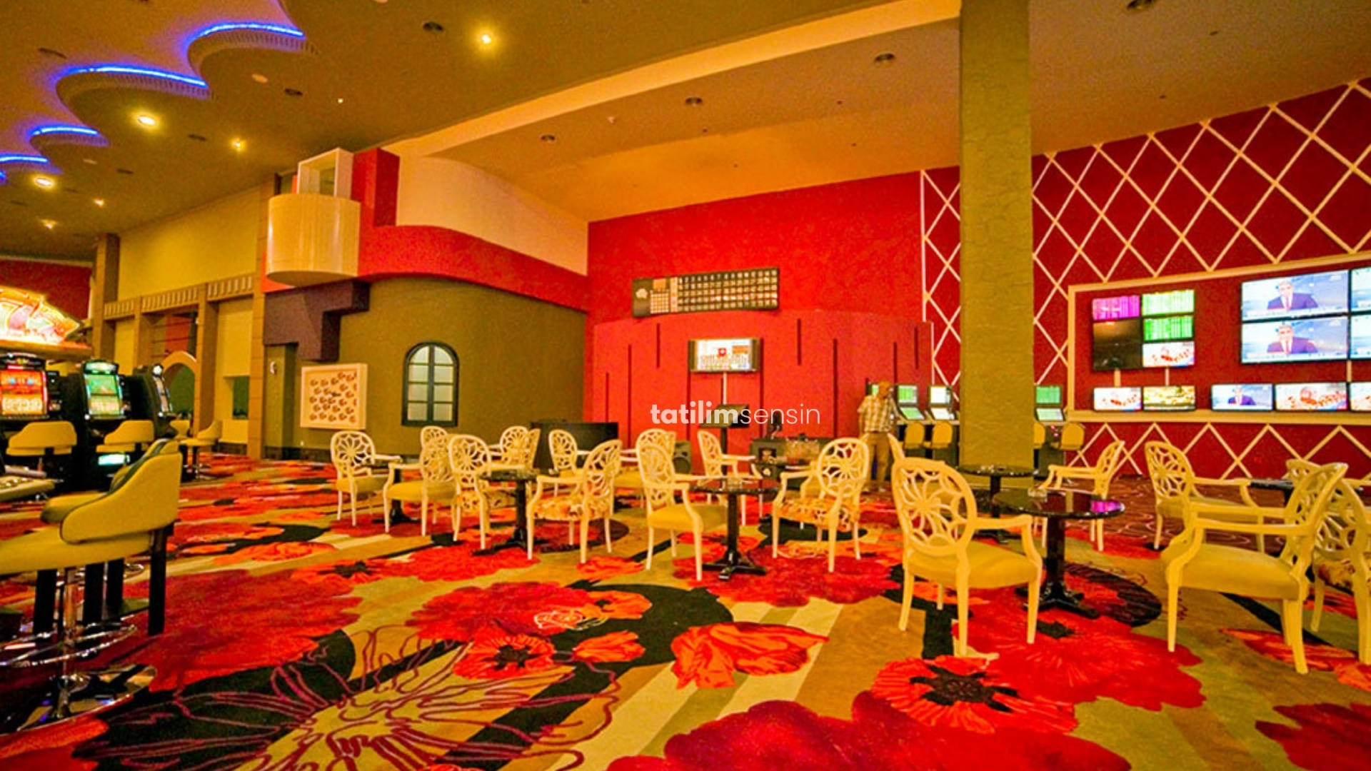 Jasmine Court Hotel - 13